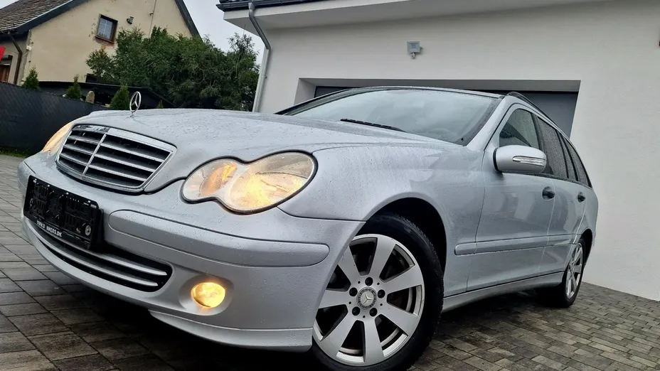 MERCEDES-BENZ C Klasa -