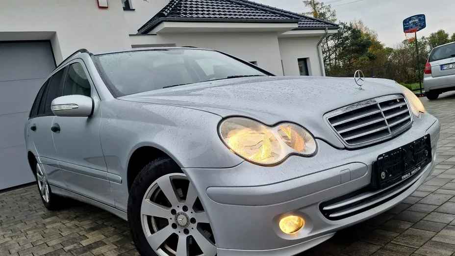 MERCEDES-BENZ C Klasa -
