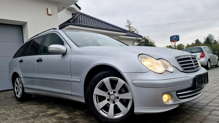 MERCEDES-BENZ C Klasa -