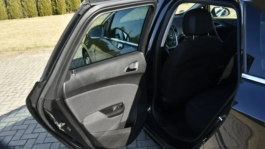 OPEL Astra -