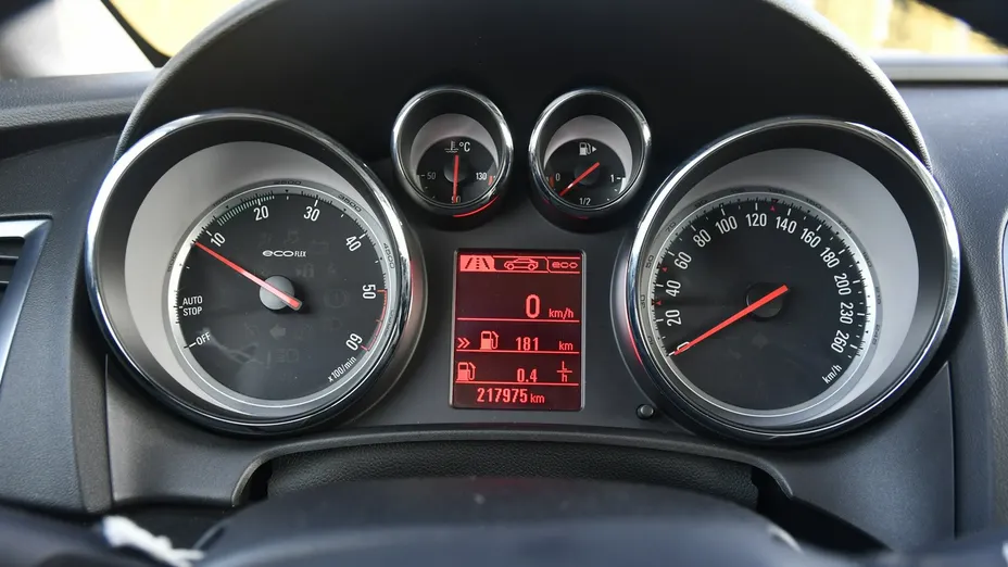 OPEL Astra -