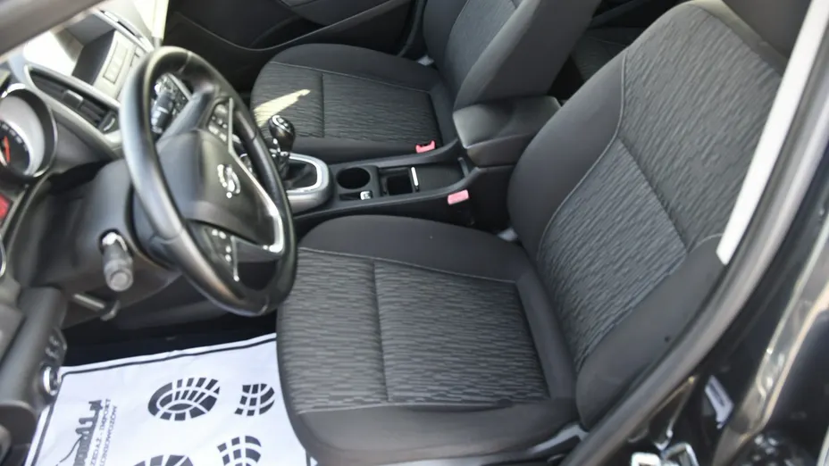 OPEL Astra -
