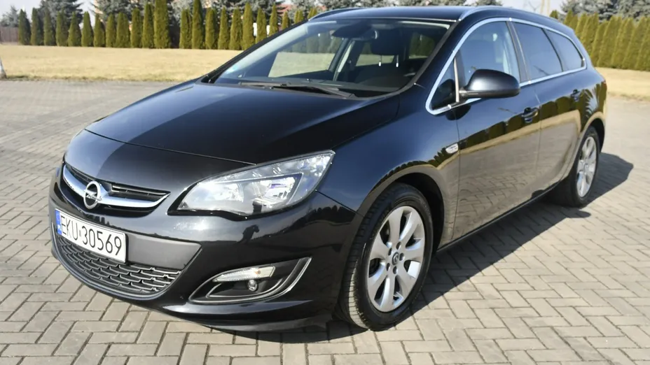 OPEL Astra -