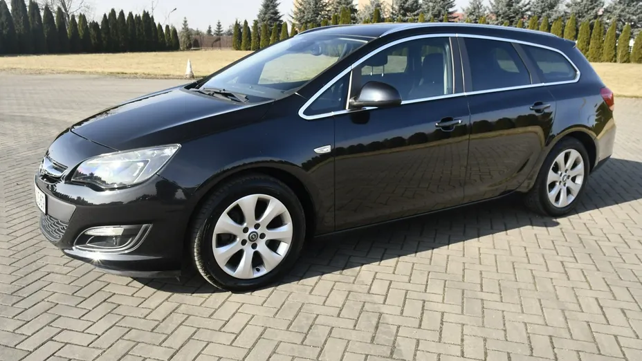 OPEL Astra -