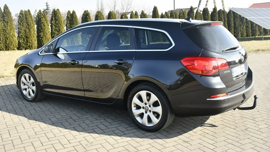 OPEL Astra -