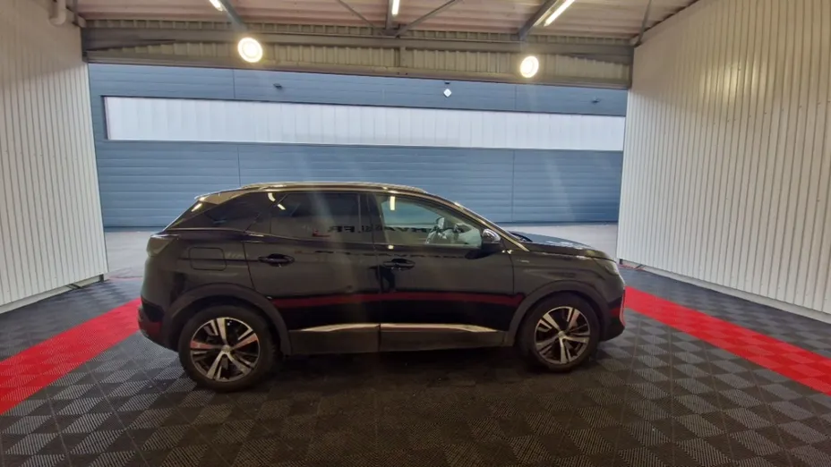 PEUGEOT 3008 -