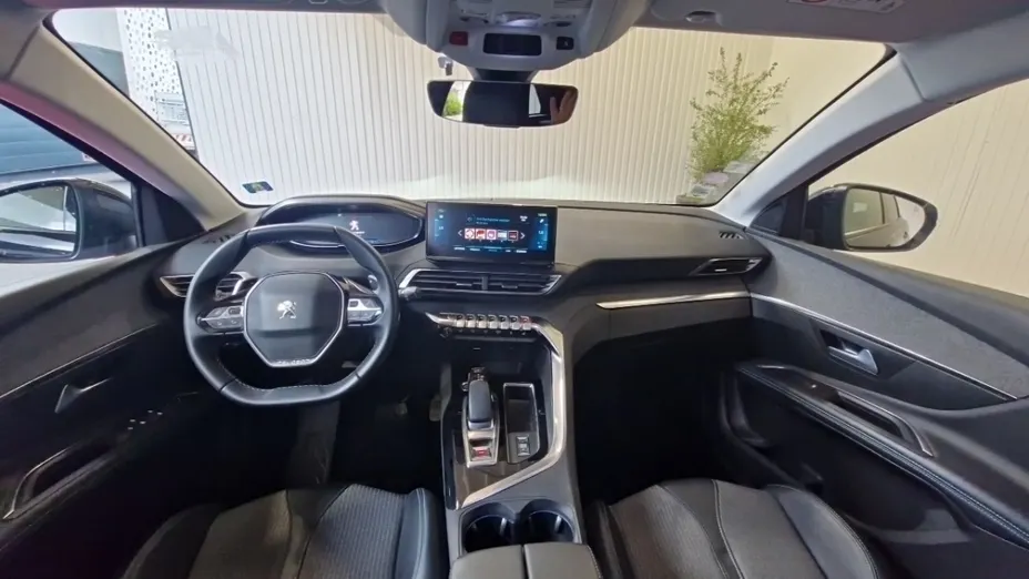 PEUGEOT 3008 -