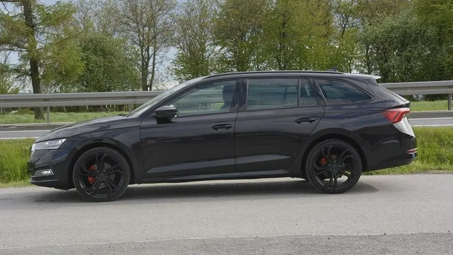 SKODA Octavia -