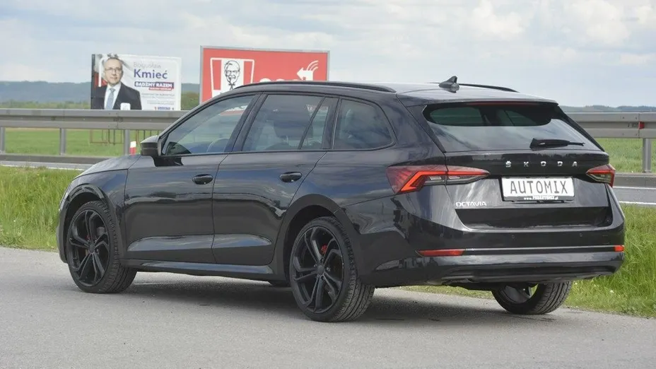 SKODA Octavia -