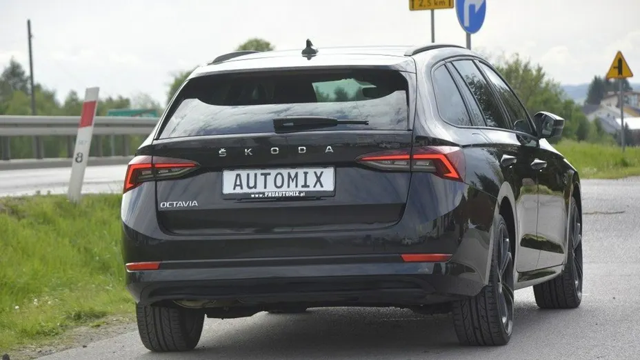 SKODA Octavia -