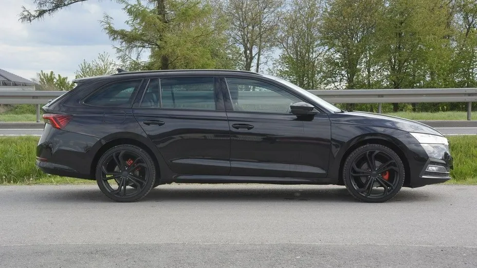 SKODA Octavia -