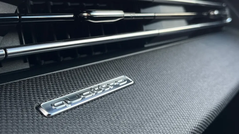 AUDI S3 -