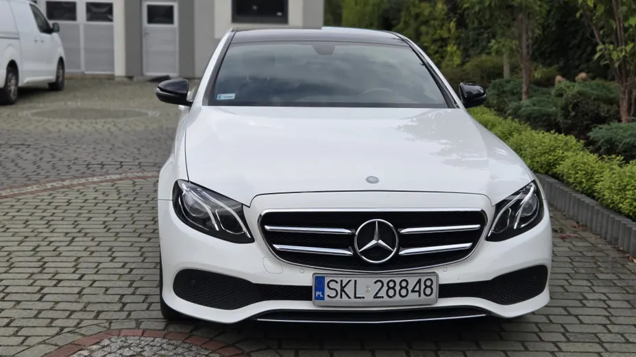 MERCEDES-BENZ E Klasa -
