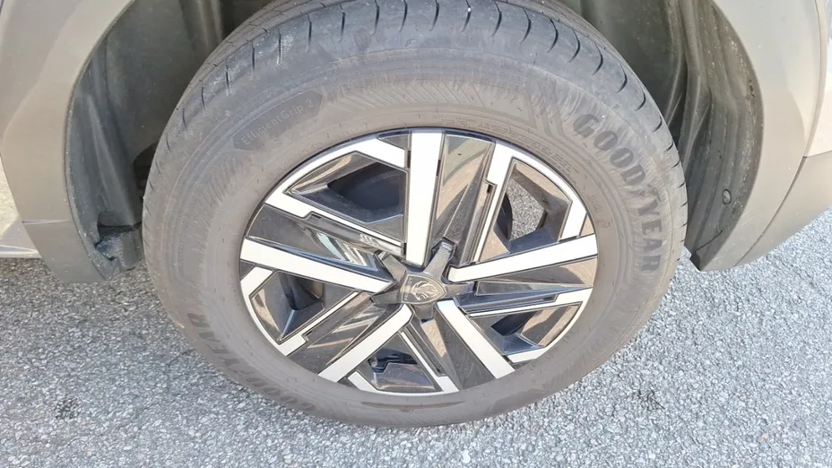 PEUGEOT 2008 -
