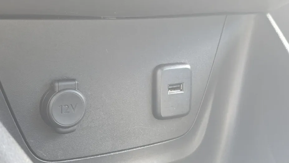 OPEL Crossland X -