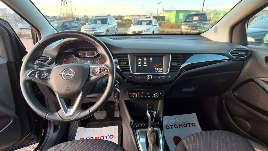 OPEL Crossland X -