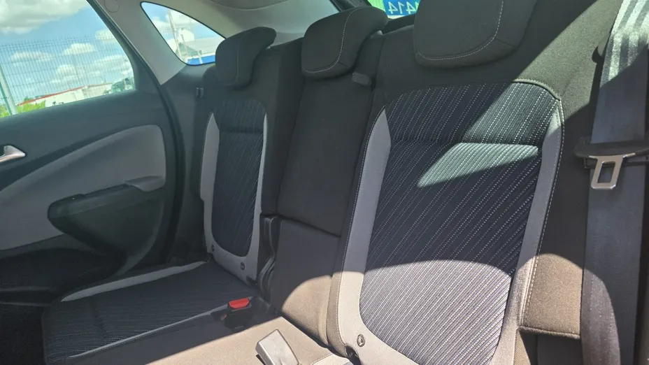 OPEL Crossland X -