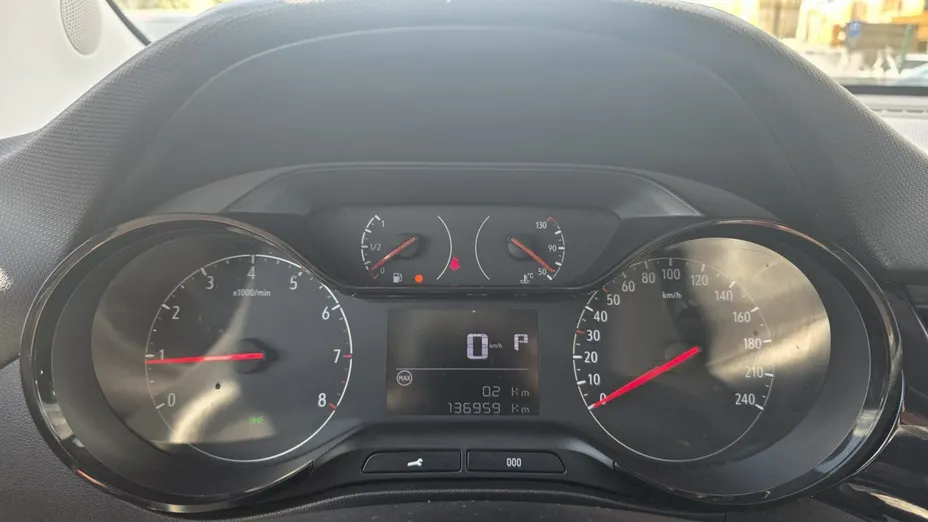 OPEL Crossland X -