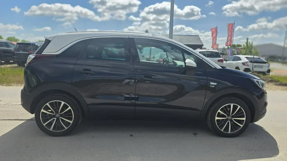 OPEL Crossland X -