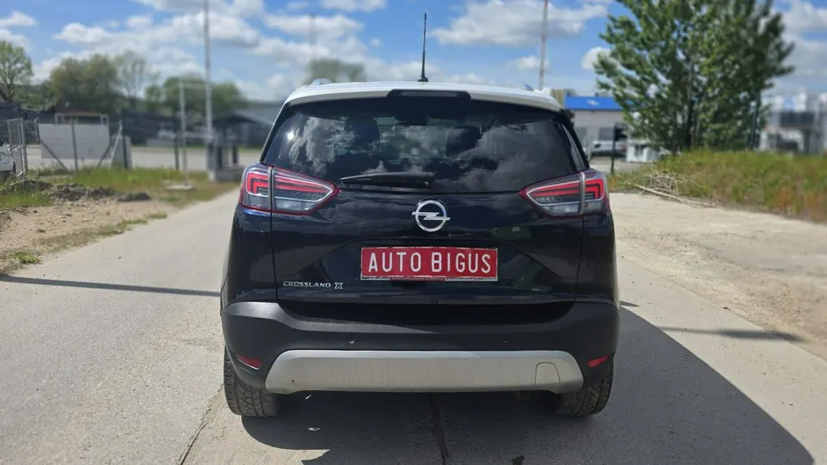 OPEL Crossland X -