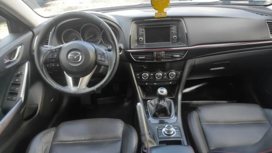 MAZDA 6 -