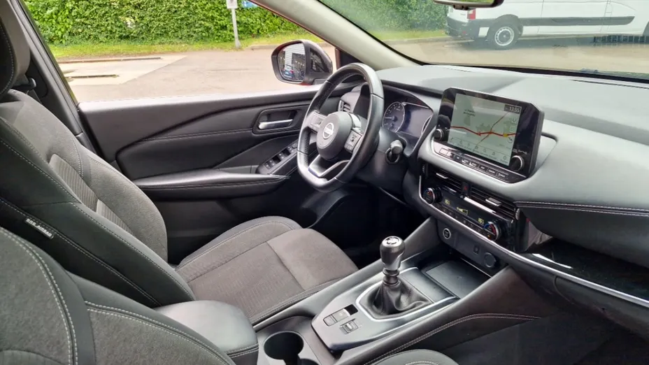 NISSAN Qashqai -