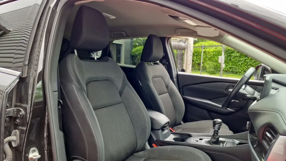 NISSAN Qashqai -