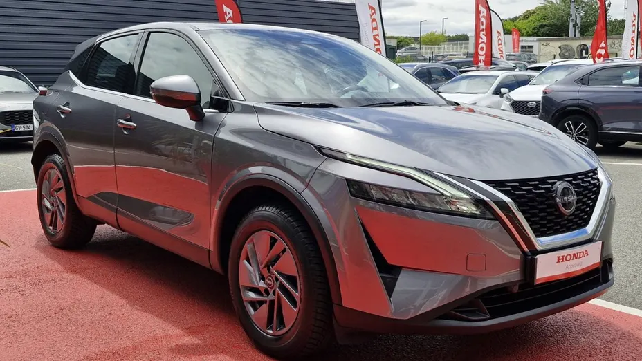 NISSAN Qashqai -