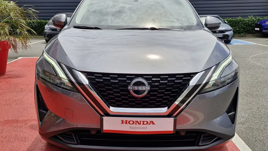 NISSAN Qashqai -
