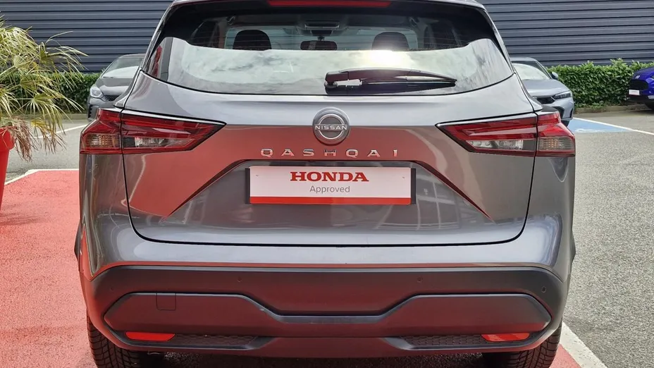 NISSAN Qashqai -