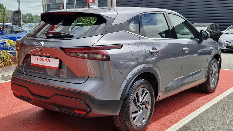 NISSAN Qashqai -