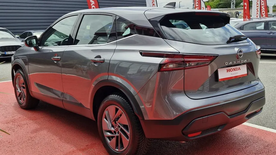 NISSAN Qashqai -