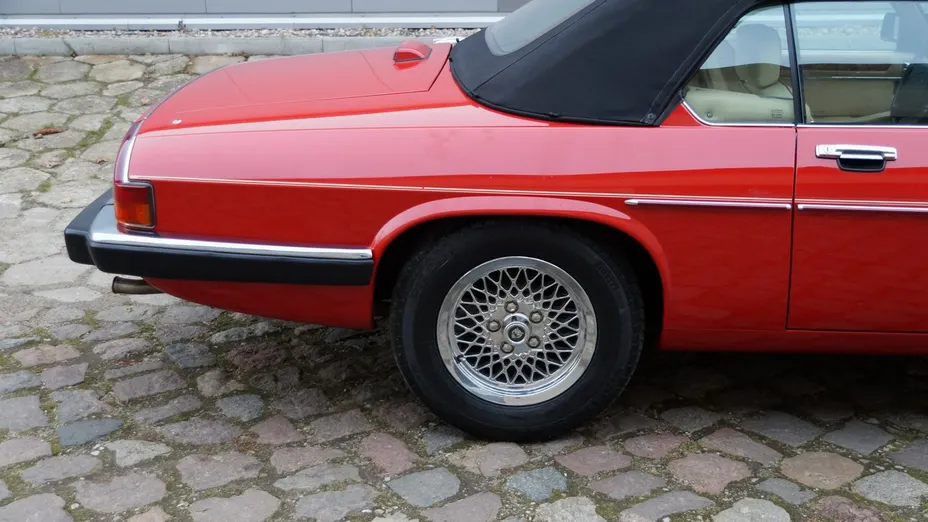 JAGUAR XJS -