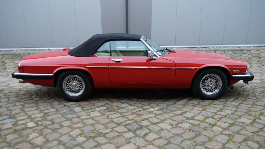 JAGUAR XJS -