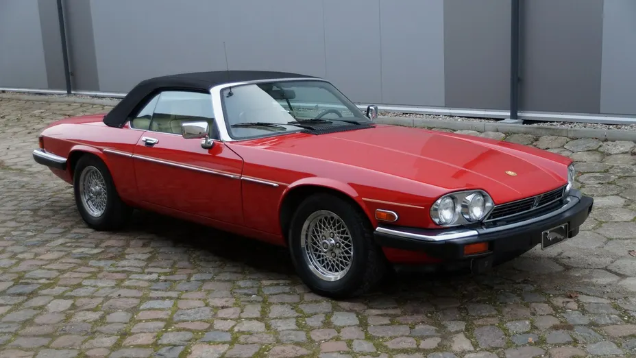 JAGUAR XJS -