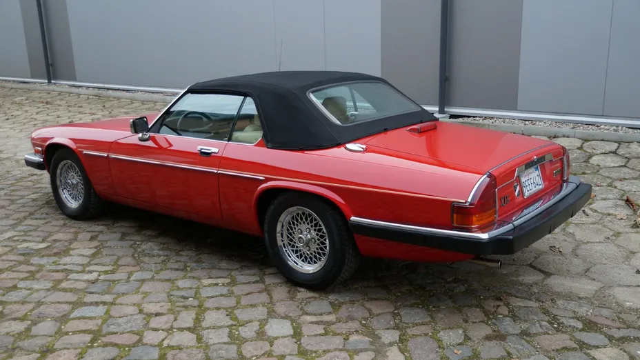 JAGUAR XJS -