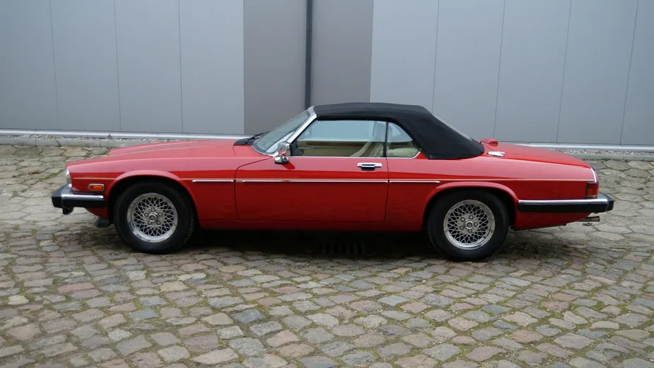 JAGUAR XJS -