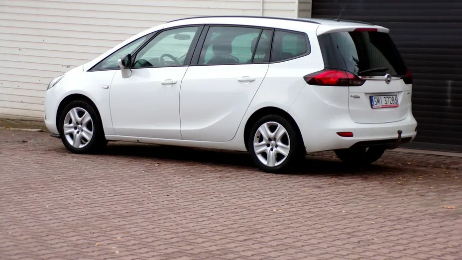 OPEL Zafira -
