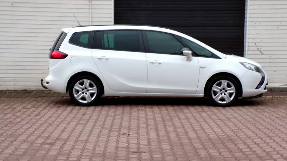 OPEL Zafira -