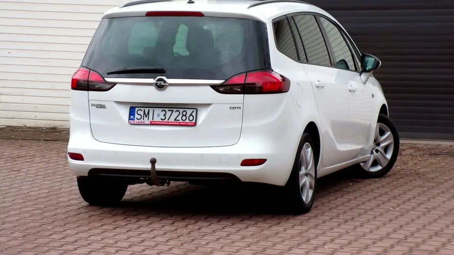 OPEL Zafira -