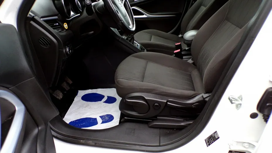 OPEL Zafira -