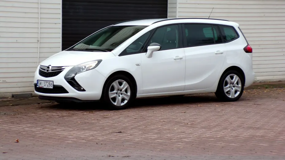 OPEL Zafira -