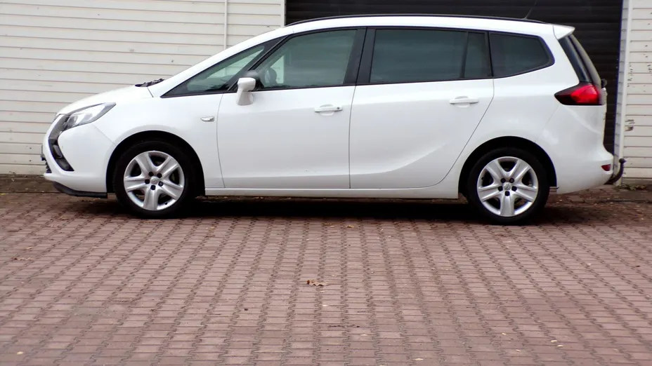 OPEL Zafira -
