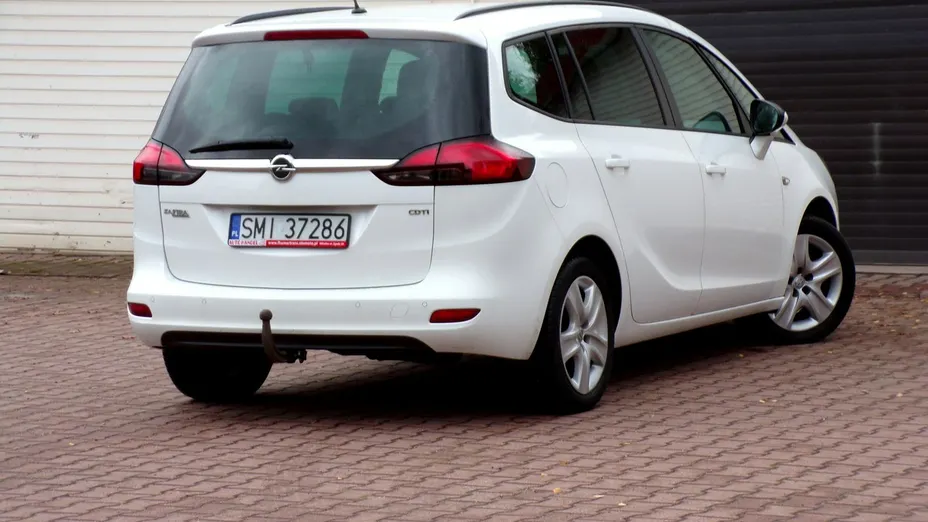OPEL Zafira -