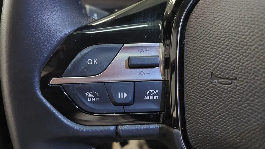 PEUGEOT 308 -
