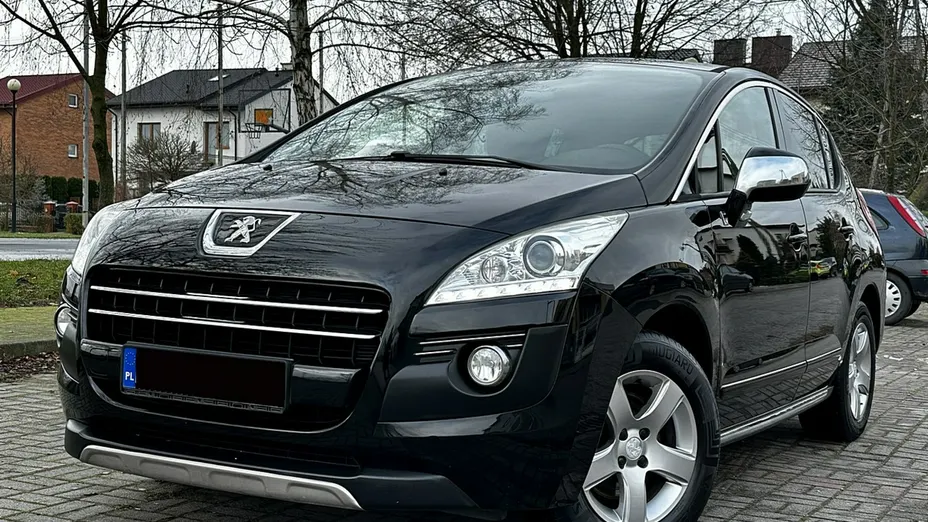 PEUGEOT 3008 -