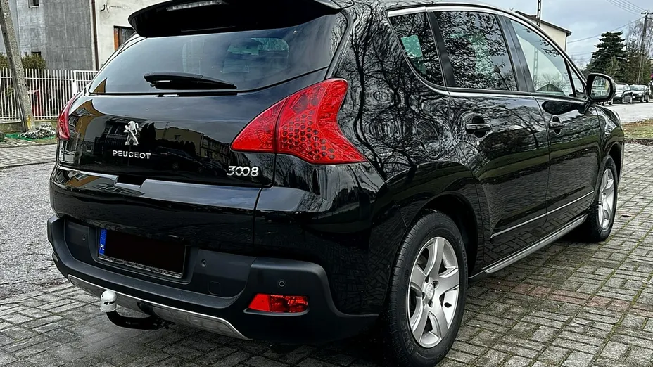 PEUGEOT 3008 -