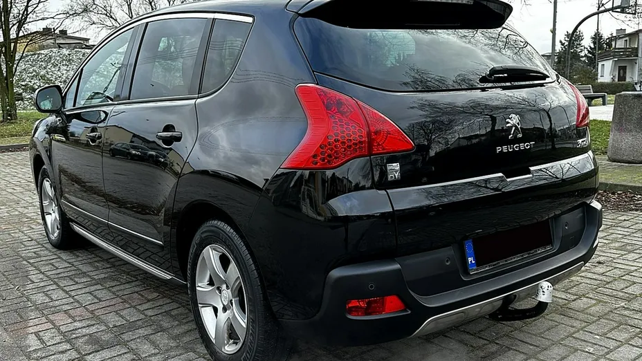 PEUGEOT 3008 -