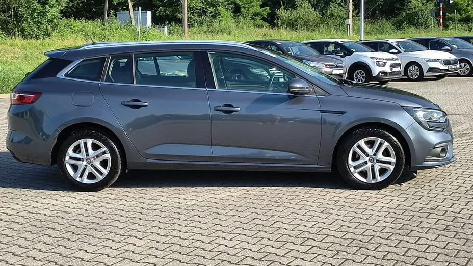 RENAULT Megane -