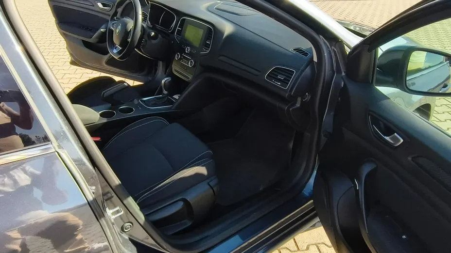 RENAULT Megane -
